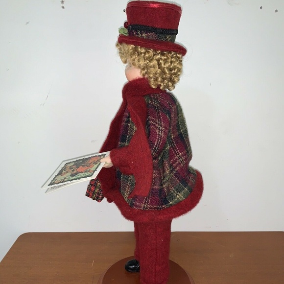 COPY - Vintage Holiday CHRISTMAS CAROLER BOY Child Figure Wood Base Porcelain F…
